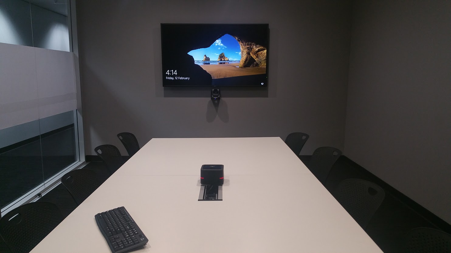 Harman helps university create 'no-touch' meeting rooms 